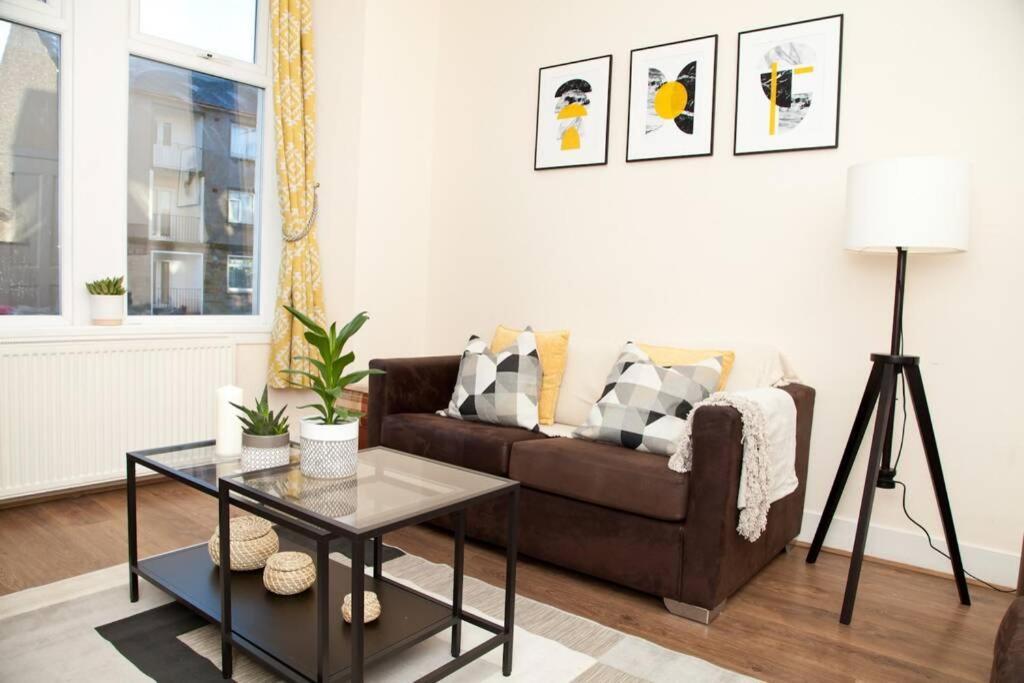 Snug - Logie Baird Apartment Helensburgh Kültér fotó