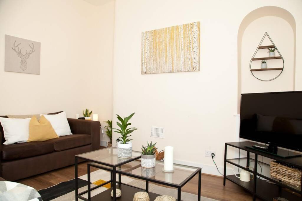 Snug - Logie Baird Apartment Helensburgh Kültér fotó