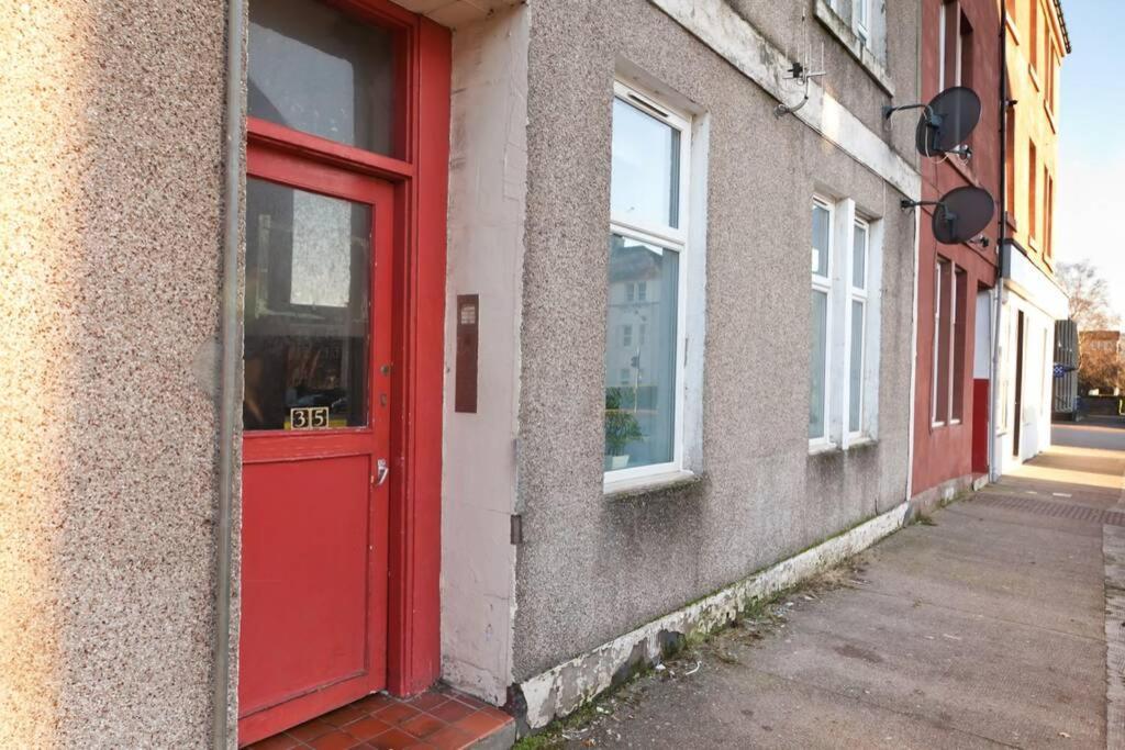 Snug - Logie Baird Apartment Helensburgh Kültér fotó