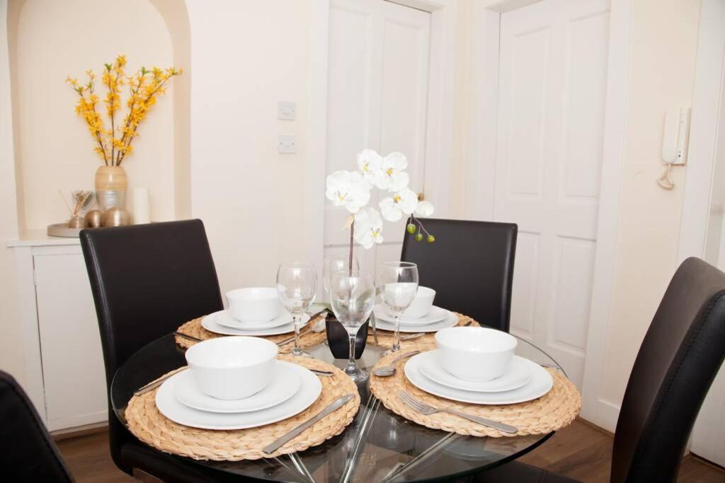Snug - Logie Baird Apartment Helensburgh Kültér fotó