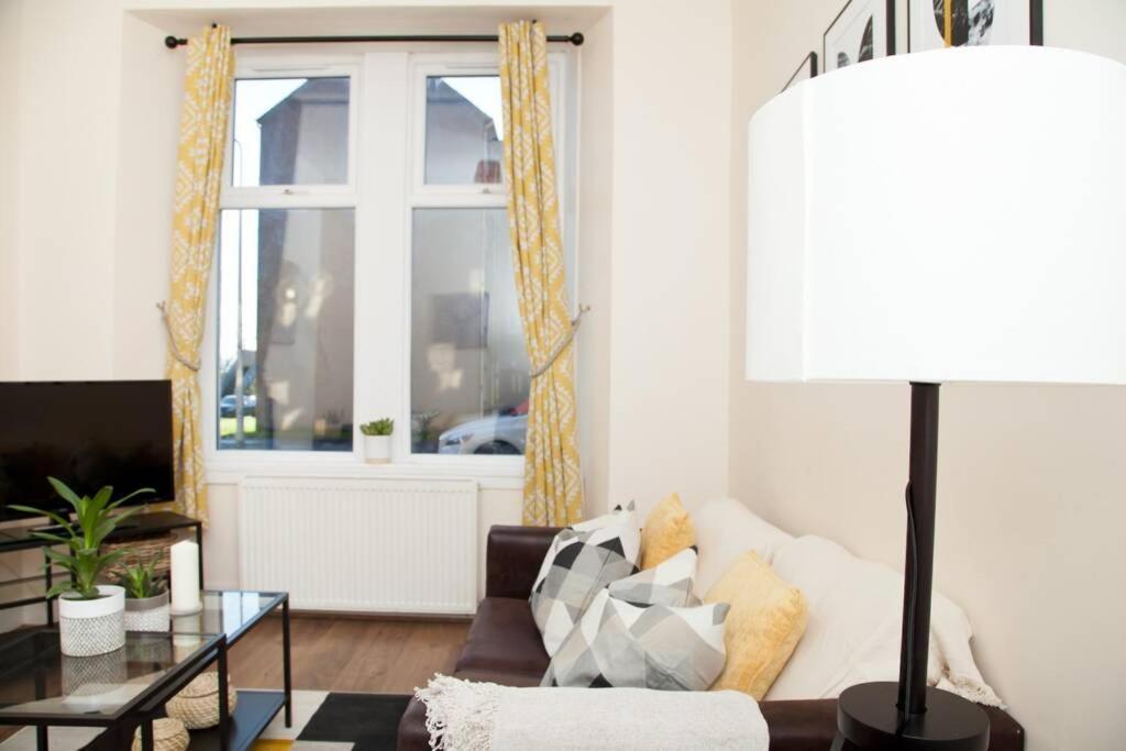 Snug - Logie Baird Apartment Helensburgh Kültér fotó